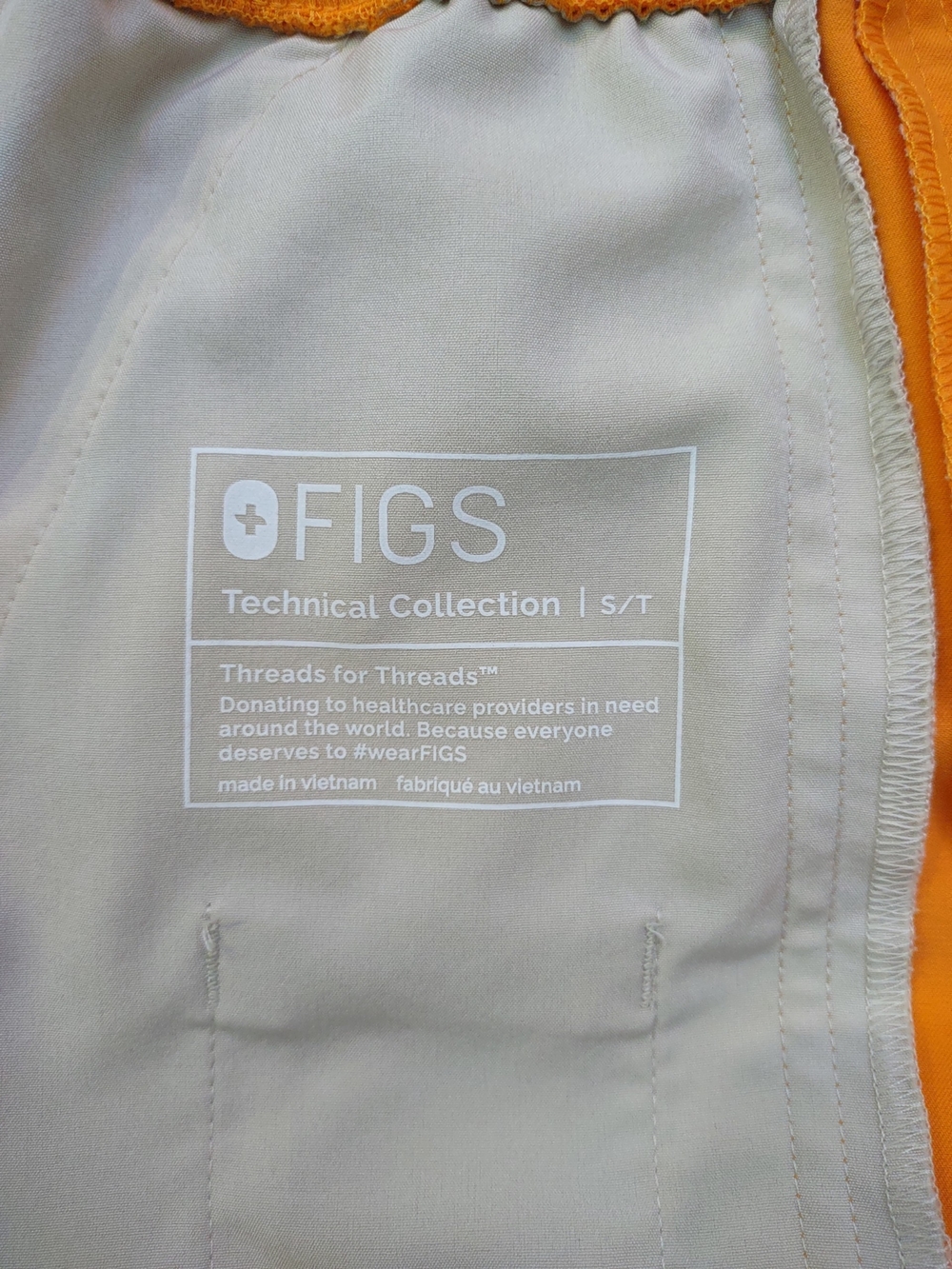 For @megeangibson Figs Wide Leg Scrub Bundle - Picture 12 of 13